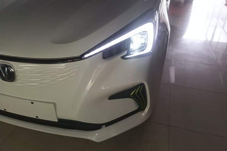 Used CHANGAN Benni E-Star 2020 Heartbeat Edition NMC Lithium Left Front Headlight
