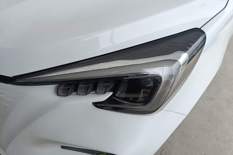 Used CHANGAN Benni E-Star 2020 Heartbeat Edition NMC Lithium Left Front Headlight