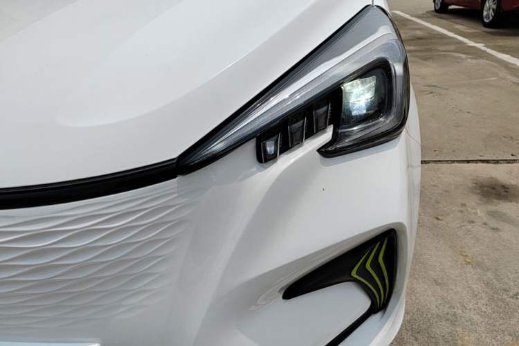 Used CHANGAN Benni E-Star 2020 Xinyue Edition Lithium Iron Phosphate (31.18 kWh) Left Front Headlight