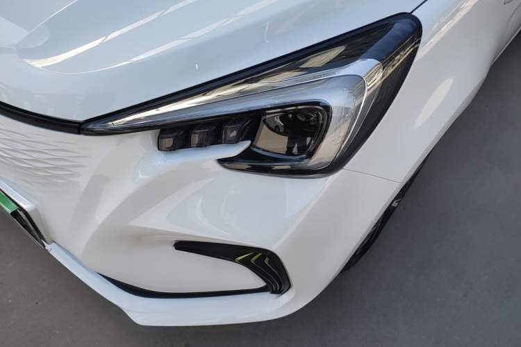 Used CHANGAN Benni E-Star 2020 Heartbeat Edition NMC Lithium Left Front Headlight