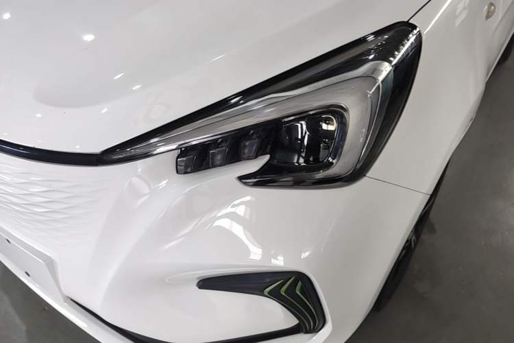 Used CHANGAN Benni E-Star 2020 Heartbeat Edition NMC Lithium Left Front Headlight