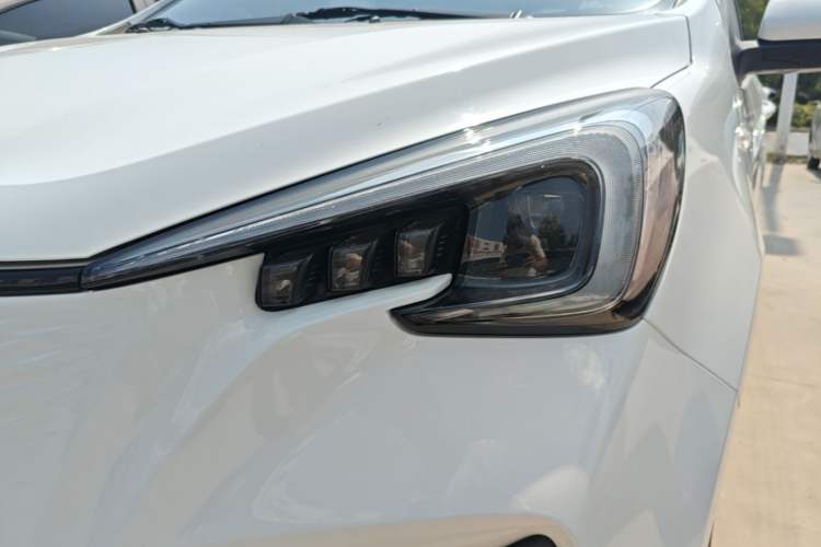 Used CHANGAN Benni E-Star 2020 Heart Edition Lithium Iron Phosphate (31.18 kWh) Left Front Headlight
