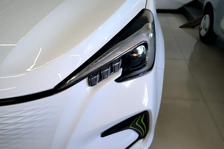 Used CHANGAN Benni E-Star 2020 Xinyue Edition Lithium-NMC Left Front Headlight
