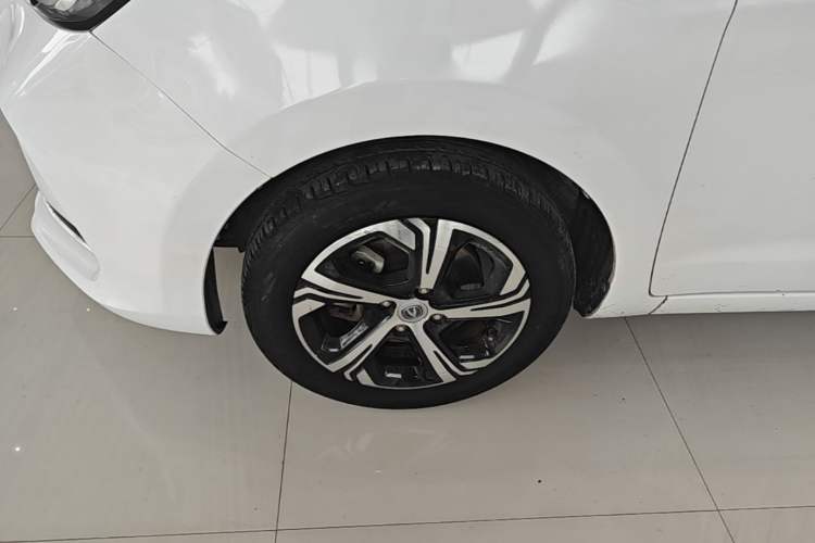 Used CHANGAN Benni E-Star 2020 Heartbeat Edition NMC Lithium Left Front Wheel Hub