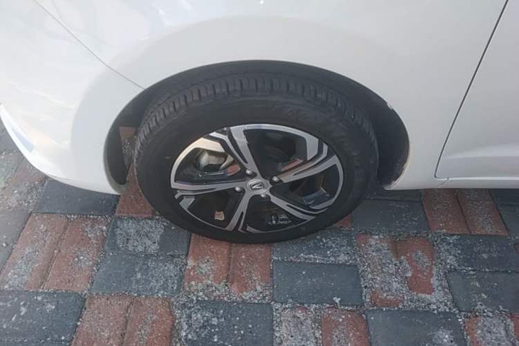 Used CHANGAN Benni E-Star 2020 Heartbeat Edition NMC Lithium Left Front Wheel Hub