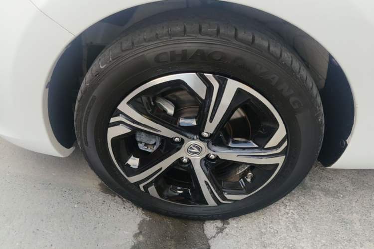 Used CHANGAN Benni E-Star 2020 Xinyue Edition Lithium-NMC Left Front Wheel Hub