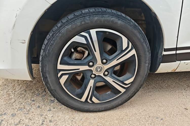 Used CHANGAN Benni E-Star 2020 Heartbeat Edition NMC Lithium Left Front Wheel Hub