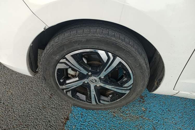 Used CHANGAN Benni E-Star 2020 Heartbeat Edition NMC Lithium Left Front Wheel Hub