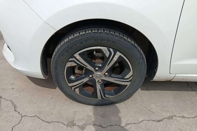 Used CHANGAN Benni E-Star 2020 Heartbeat Edition NMC Lithium Left Front Wheel Hub