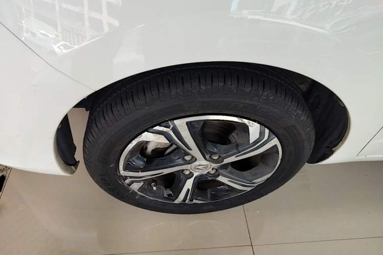Used CHANGAN Benni E-Star 2020 Xinyue Edition Lithium Iron Phosphate (31.18 kWh) Left Front Wheel Hub