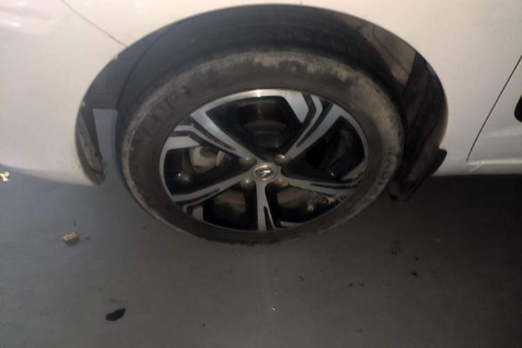 Used CHANGAN Benni E-Star 2020 Xinyue Edition Lithium-NMC Left Front Wheel Hub