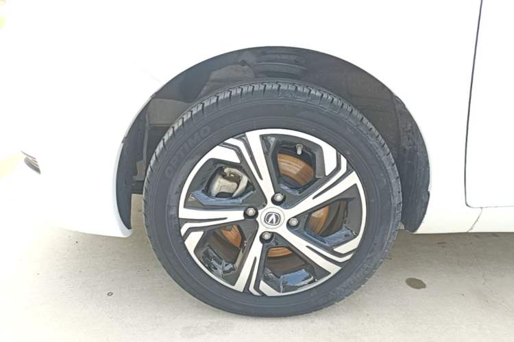 Used CHANGAN Benni E-Star 2020 Heartbeat Edition NMC Lithium Left Front Wheel Hub