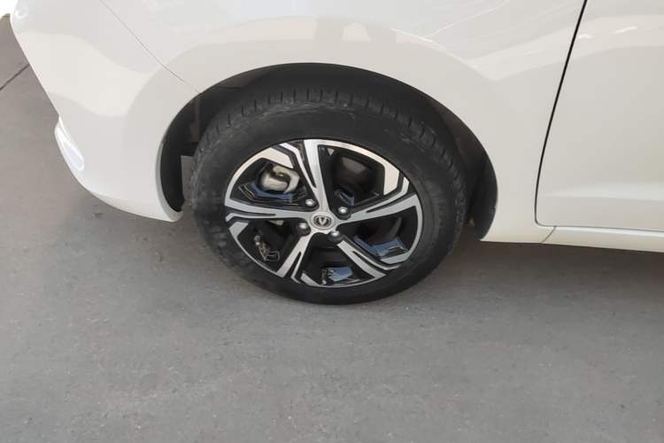 Used CHANGAN Benni E-Star 2020 Heartbeat Edition NMC Lithium Left Front Wheel Hub