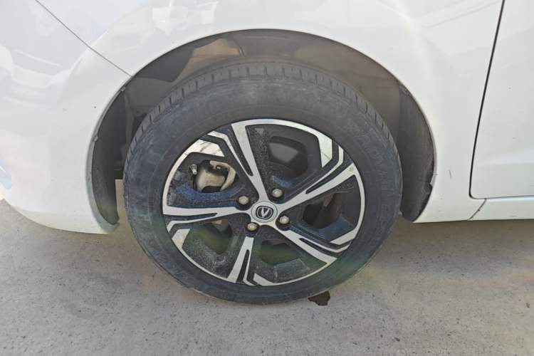 Used CHANGAN Benni E-Star 2020 Xinyue Edition Lithium Iron Phosphate (31.18 kWh) Left Front Wheel Hub