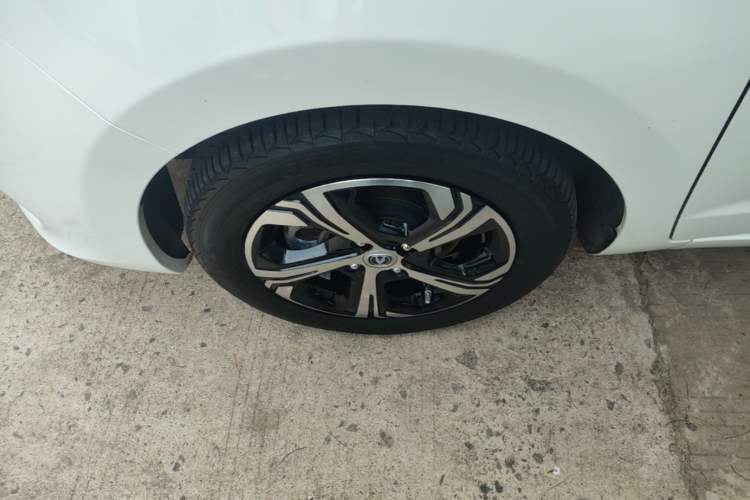 Used CHANGAN Benni E-Star 2020 Heartbeat Edition NMC Lithium Left Front Wheel Hub