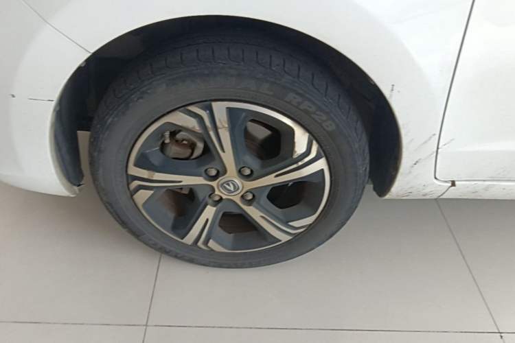 Used CHANGAN Benni E-Star 2020 Heart Edition Lithium Iron Phosphate (31.18 kWh) Left Front Wheel Hub