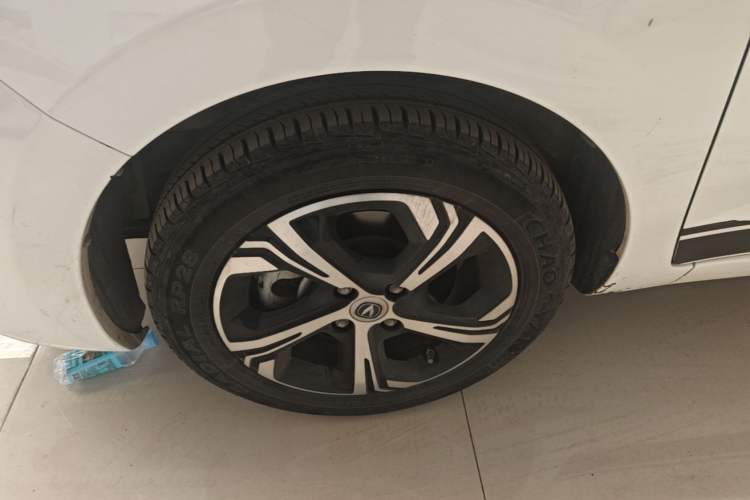 Used CHANGAN Benni E-Star 2020 Heartbeat Edition NMC Lithium Left Front Wheel Hub
