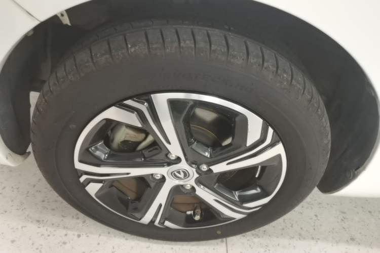 Used CHANGAN Benni E-Star 2020 Heartbeat Edition NMC Lithium Left Front Wheel Hub