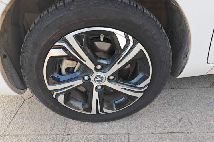 Used CHANGAN Benni E-Star 2020 Xinyue Edition Lithium-NMC Left Front Wheel Hub