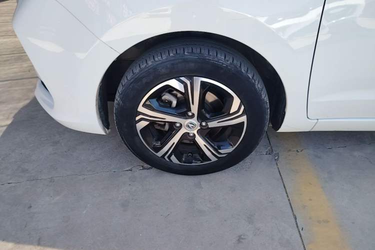 Used CHANGAN Benni E-Star 2020 Heartbeat Edition NMC Lithium Left Front Wheel Hub