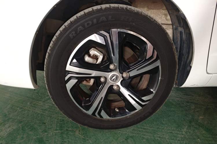 Used CHANGAN Benni E-Star 2020 Xinyue Edition Lithium Iron Phosphate (31.18 kWh) Left Front Wheel Hub