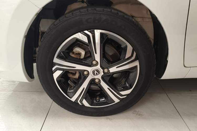 Used CHANGAN Benni E-Star 2020 Xinyue Edition Lithium-NMC Left Front Wheel Hub
