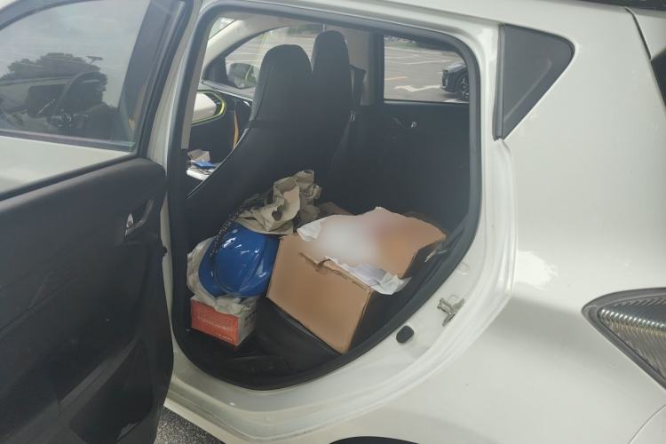 Used CHANGAN Benni E-Star 2020 Xinyue Edition Lithium Iron Phosphate (31.18 kWh) Left Rear Seat