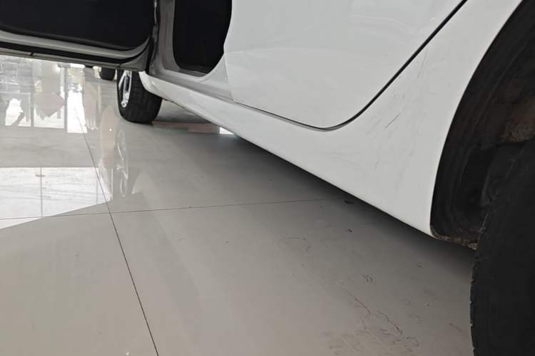 Used CHANGAN Benni E-Star 2020 Heartbeat Edition NMC Lithium Left Side Sill