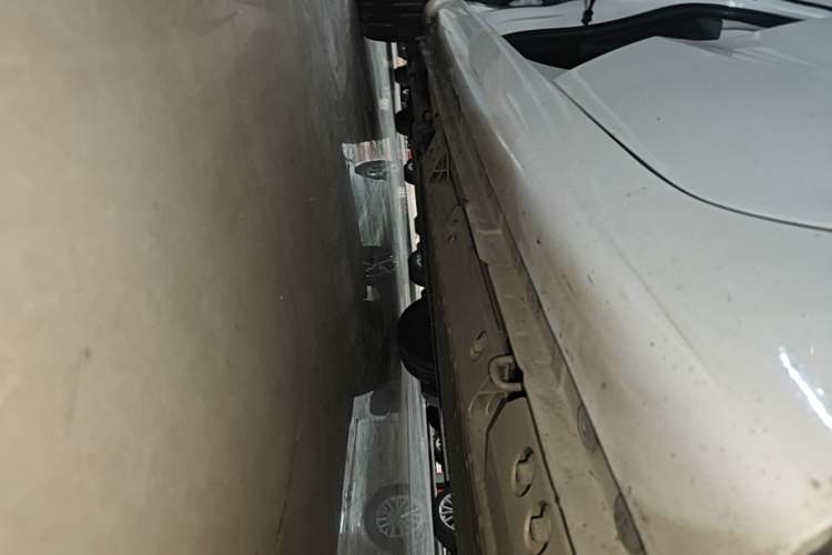 Used CHANGAN Benni E-Star 2020 Heart Edition Lithium Iron Phosphate (31.18 kWh) Left Side Sill