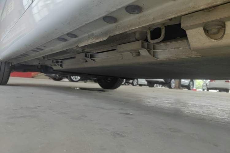Used CHANGAN Benni E-Star 2020 Heart Edition Lithium Iron Phosphate (31.18 kWh) Left Side Sill