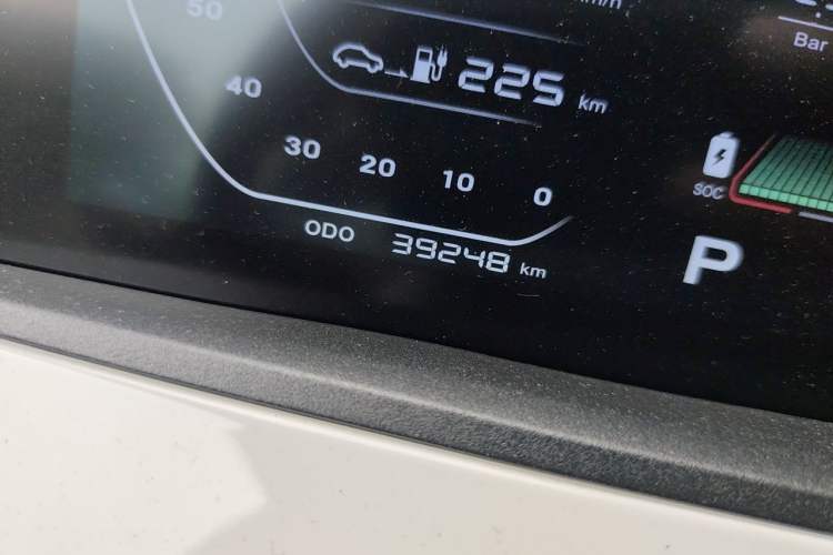 Used CHANGAN Benni E-Star 2020 Heartbeat Edition NMC Lithium Odometer Close Up