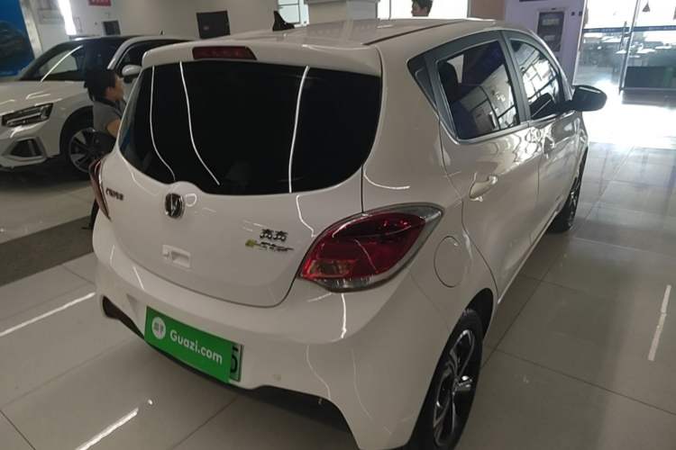 Used CHANGAN Benni E-Star 2020 Xinyue Edition Lithium Iron Phosphate (31.18 kWh) Rear Right 45 Deg