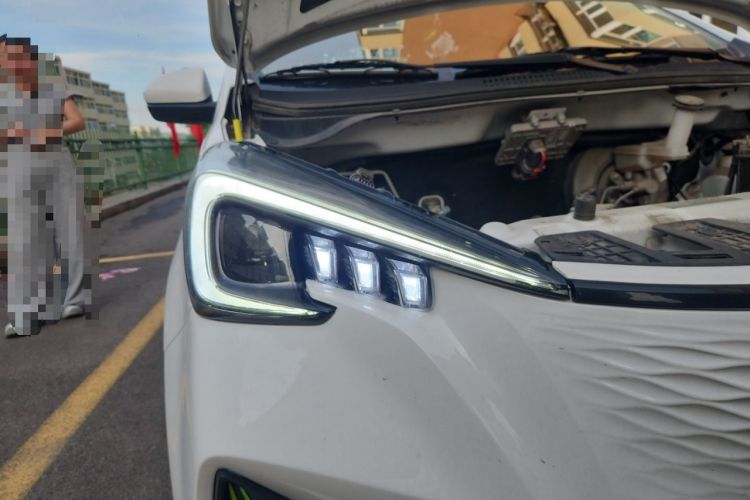 Used CHANGAN Benni E-Star 2020 Xinyue Edition Lithium Iron Phosphate (31.18 kWh) Right Front Headlight