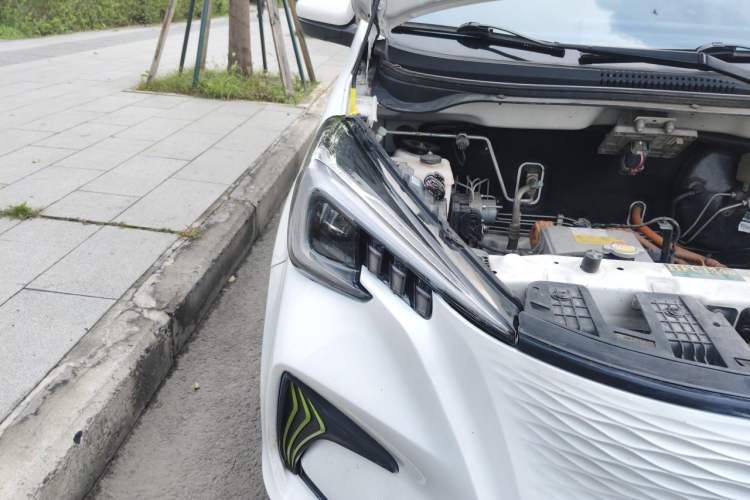 Used CHANGAN Benni E-Star 2020 Heartbeat Edition NMC Lithium Right Front Headlight