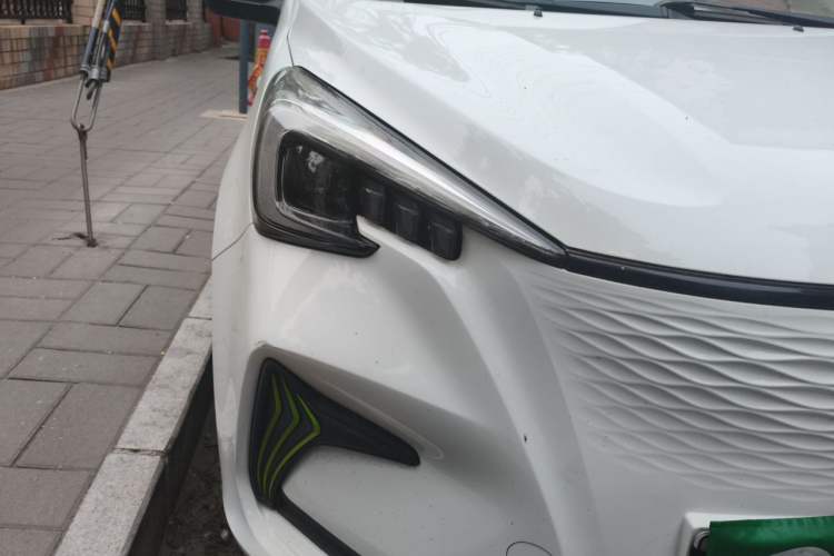 Used CHANGAN Benni E-Star 2020 Heartbeat Edition NMC Lithium Right Front Headlight