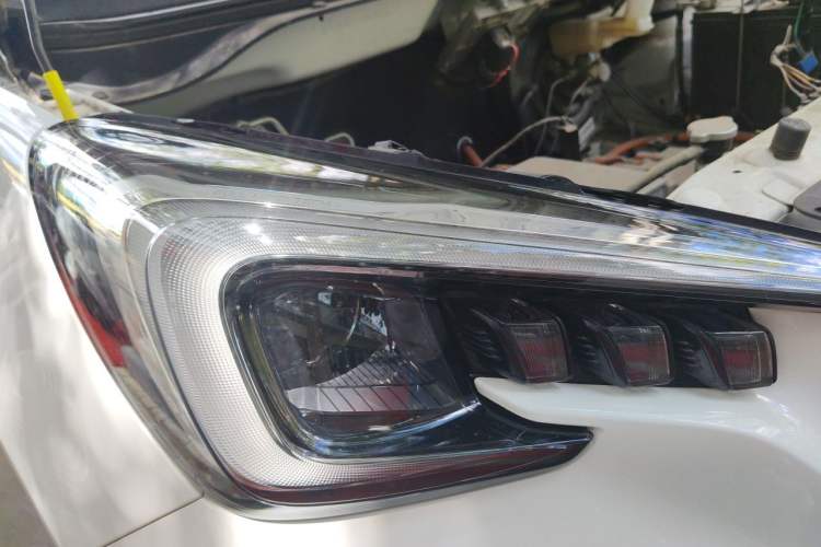 Used CHANGAN Benni E-Star 2020 Xinyue Edition Lithium Iron Phosphate (31.18 kWh) Right Front Headlight