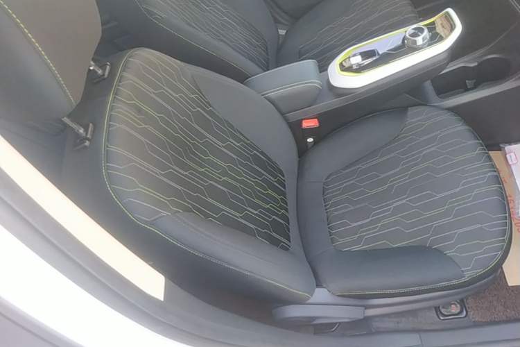 Used CHANGAN Benni E-Star 2020 Heartbeat Edition NMC Lithium Right Front Seat
