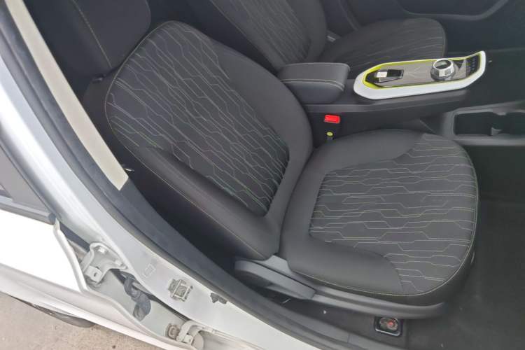 Used CHANGAN Benni E-Star 2020 Heartbeat Edition NMC Lithium Right Front Seat