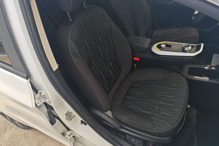 Used CHANGAN Benni E-Star 2020 Heartbeat Edition NMC Lithium Right Front Seat