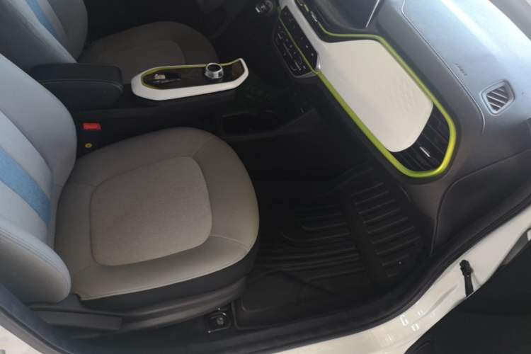 Used CHANGAN Benni E-Star 2020 Heartbeat Edition NMC Lithium Right Front Seat