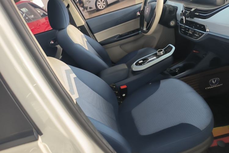 Used CHANGAN Benni E-Star 2020 Heart Edition Lithium Iron Phosphate (31.18 kWh) Right Front Seat