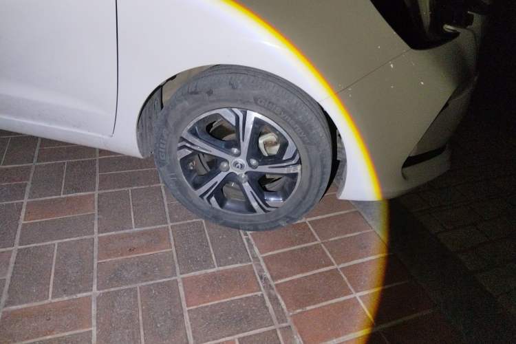 Used CHANGAN Benni E-Star 2020 Heartbeat Edition NMC Lithium Right Front Wheel Hub