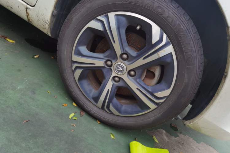 Used CHANGAN Benni E-Star 2020 Heartbeat Edition NMC Lithium Right Front Wheel Hub