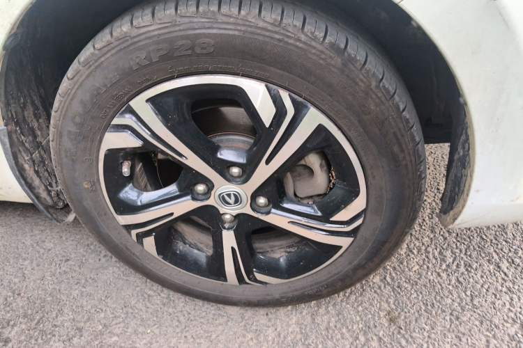 Used CHANGAN Benni E-Star 2020 Heartbeat Edition NMC Lithium Right Front Wheel Hub