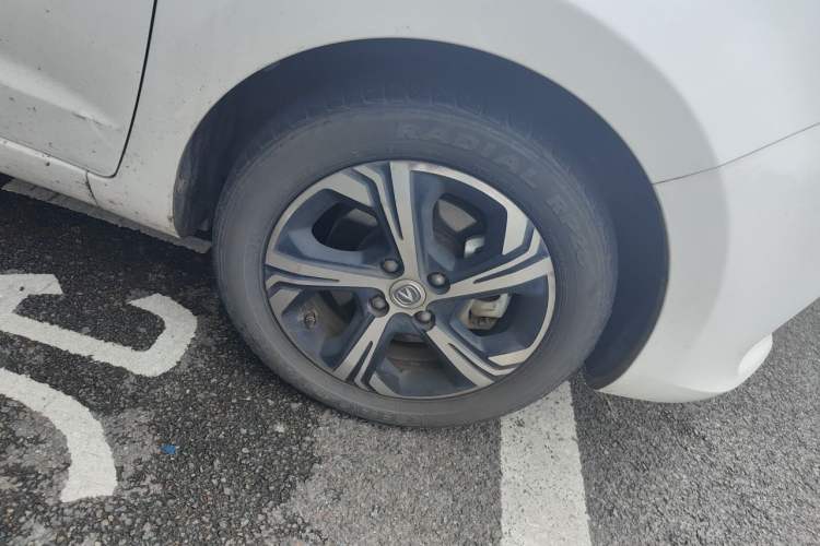 Used CHANGAN Benni E-Star 2020 Xinyue Edition Lithium Iron Phosphate (31.18 kWh) Right Front Wheel Hub