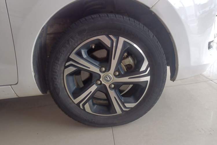 Used CHANGAN Benni E-Star 2020 Heartbeat Edition NMC Lithium Right Front Wheel Hub