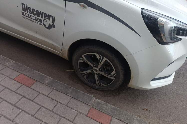 Used CHANGAN Benni E-Star 2020 Heartbeat Edition NMC Lithium Right Front Wheel Hub