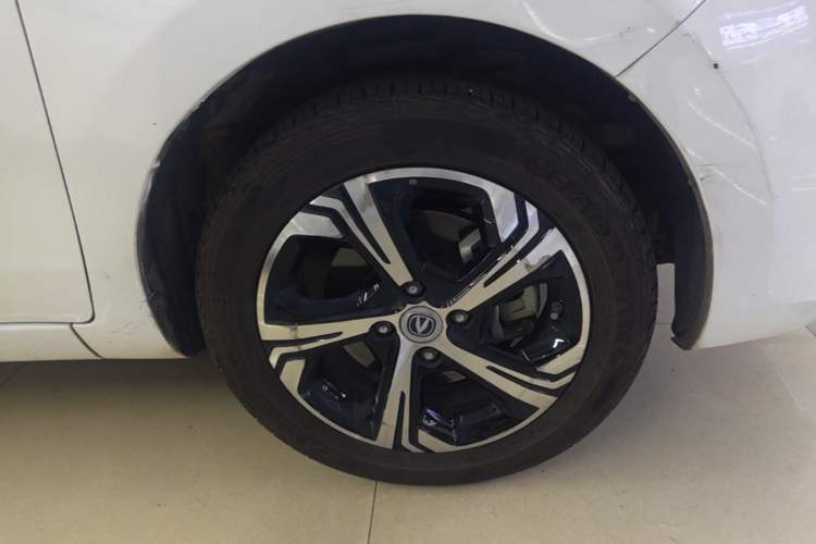 Used CHANGAN Benni E-Star 2020 Xinyue Edition Lithium-NMC Right Front Wheel Hub