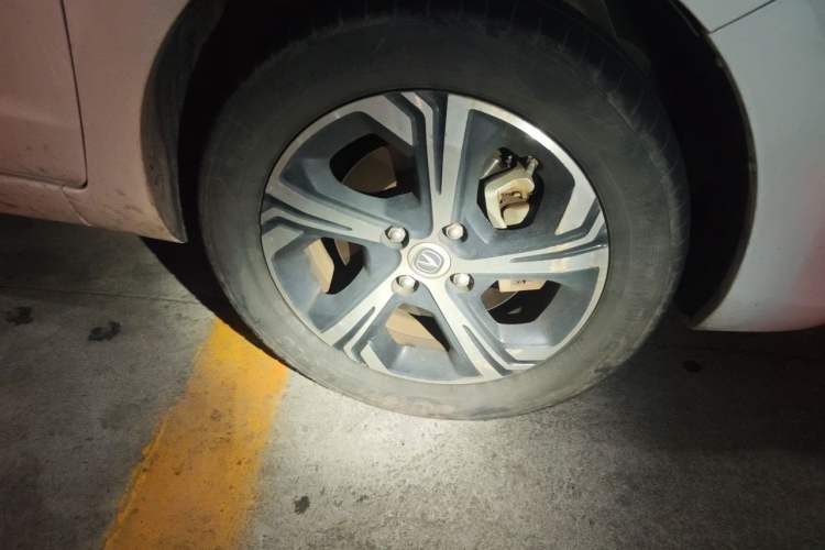 Used CHANGAN Benni E-Star 2020 Heartbeat Edition NMC Lithium Right Front Wheel Hub