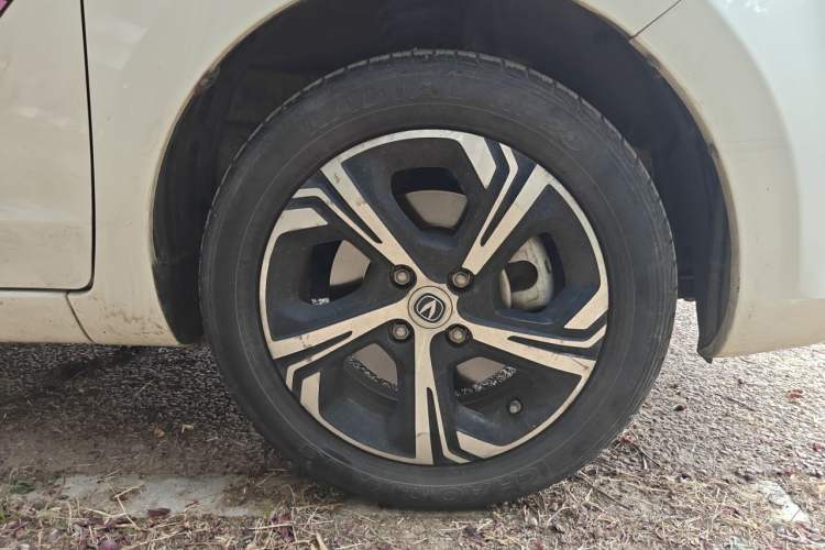 Used CHANGAN Benni E-Star 2020 Xinyue Edition Lithium-NMC Right Front Wheel Hub
